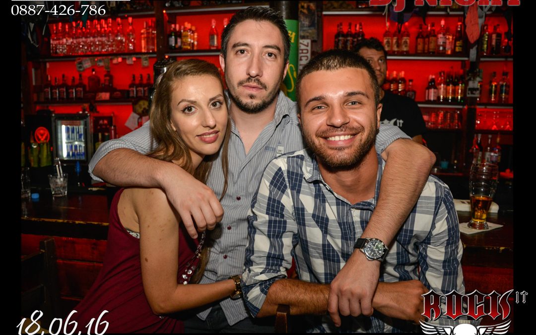 Подаръци за гости Магнитни снимки бар Rock It – 18.06.16
